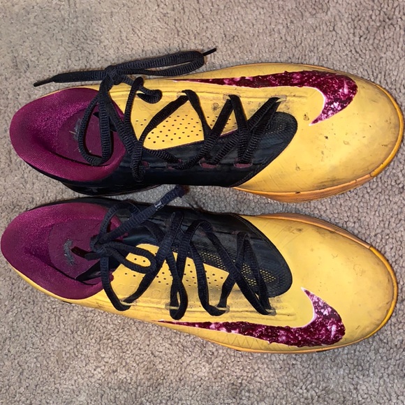 Nike Kds Sneakers - Picture 1 of 3
